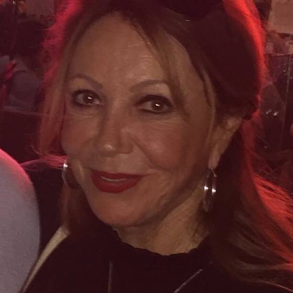 Meet your Posher, Bobbie - Picture 1 of 1